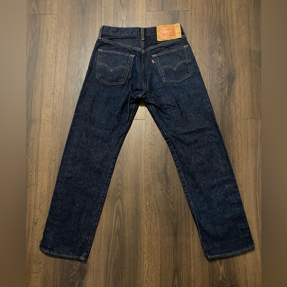 Like New Men’s Levi’s 501 Dark Wash Jeans Shrink to Fit - Picture 8 of 11